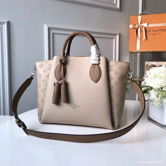 FS CHEAP Bag Haumea Louis Vuitton 0715